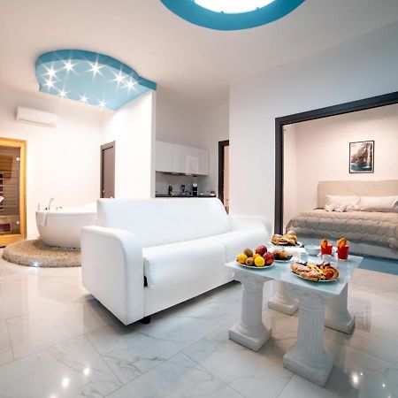 Tiffany & Babylon Luxury Stay Napoli Esterno foto