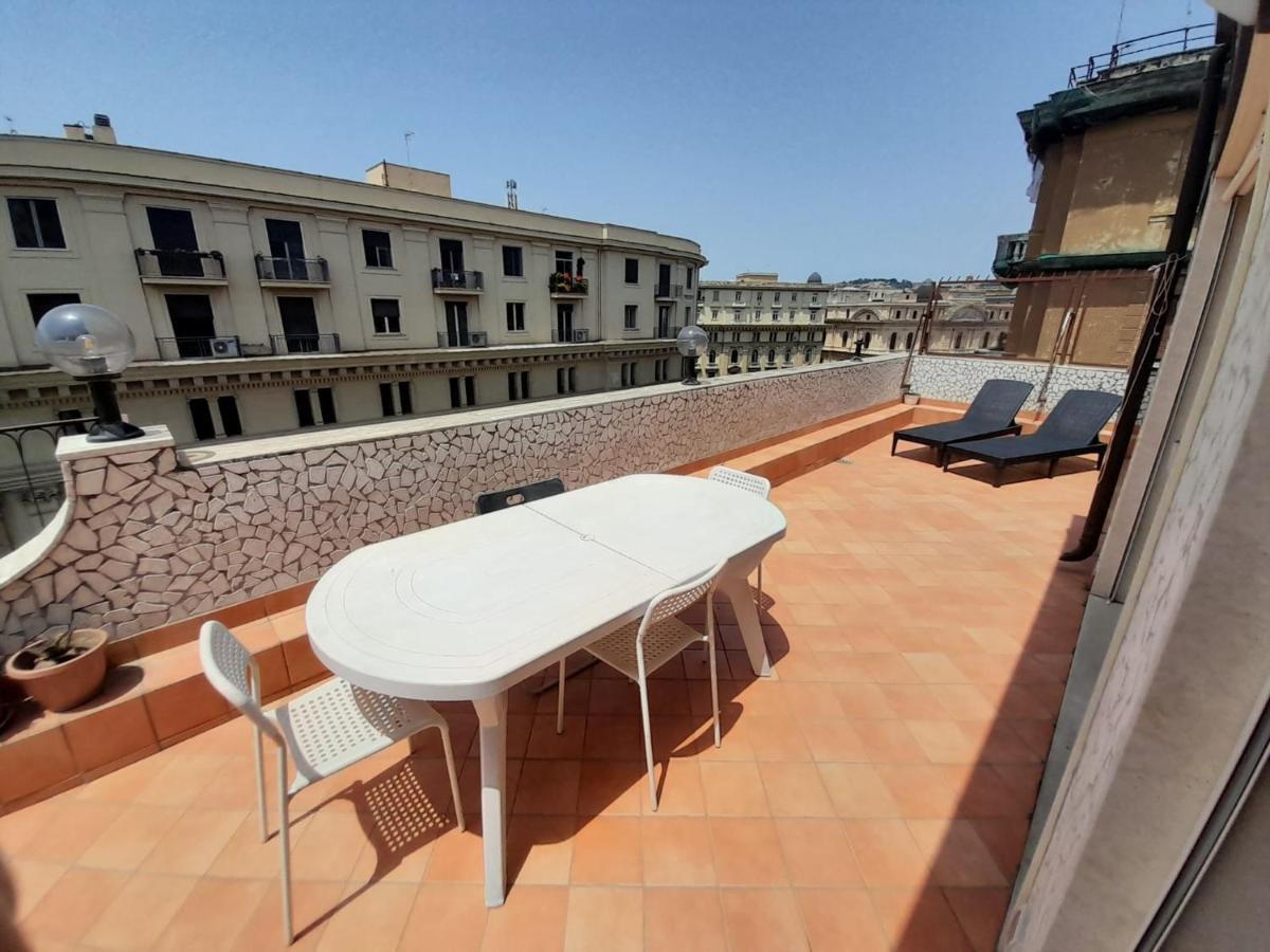 Tiffany & Babylon Luxury Stay Napoli Esterno foto