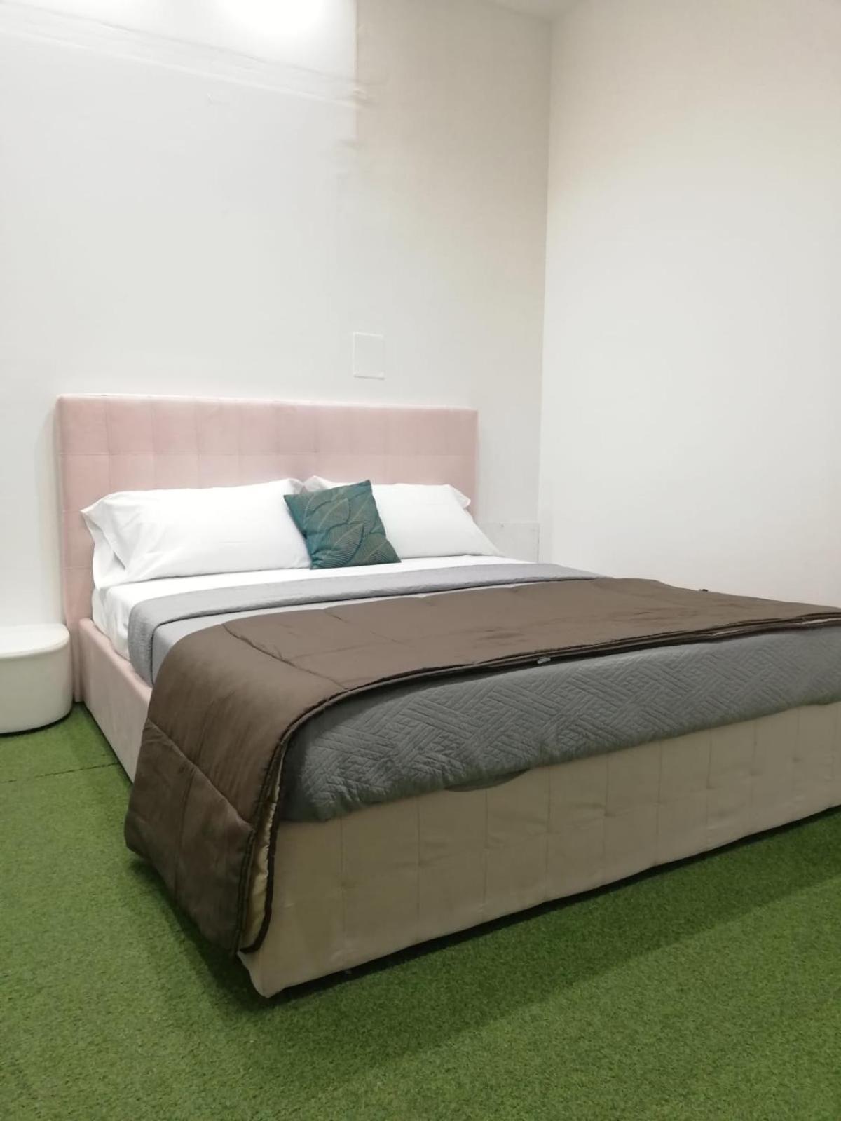 Tiffany & Babylon Luxury Stay Napoli Esterno foto