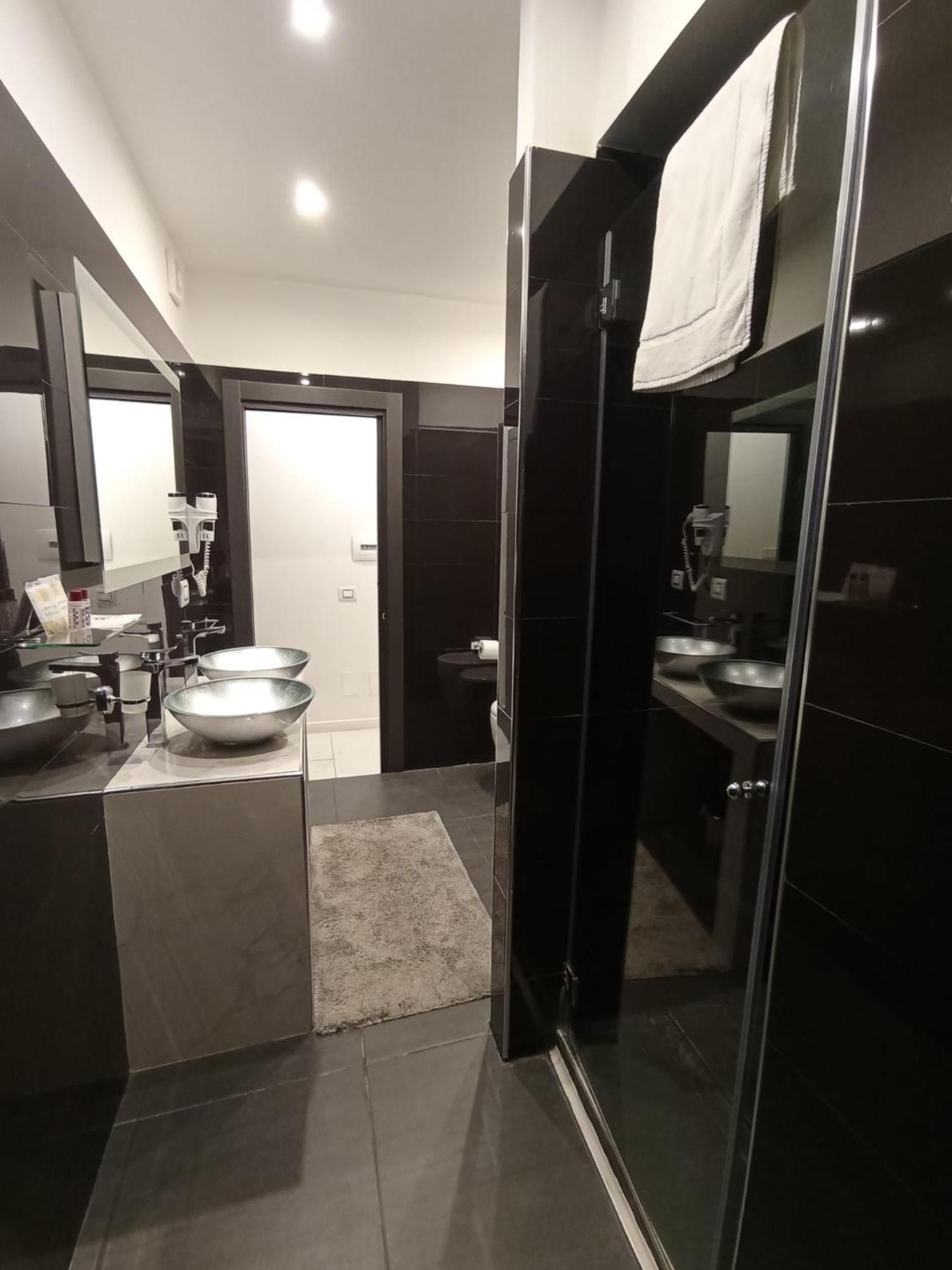 Tiffany & Babylon Luxury Stay Napoli Esterno foto
