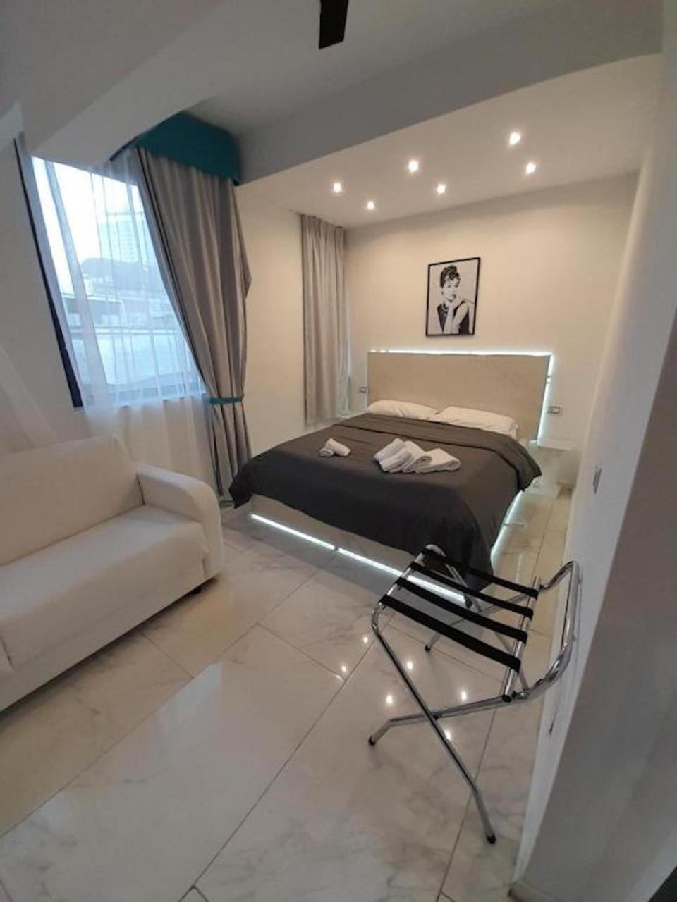 Tiffany & Babylon Luxury Stay Napoli Esterno foto