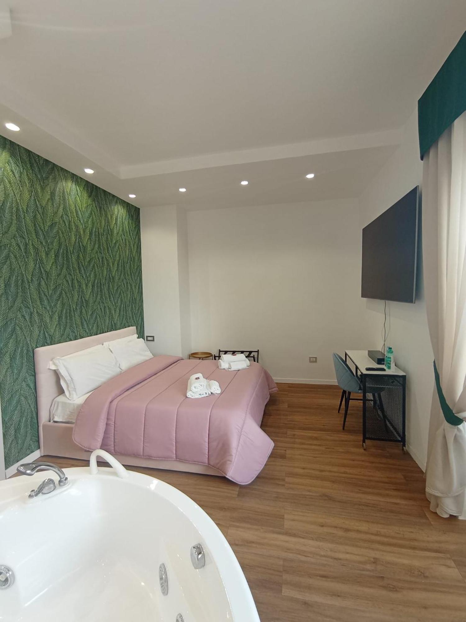 Tiffany & Babylon Luxury Stay Napoli Esterno foto