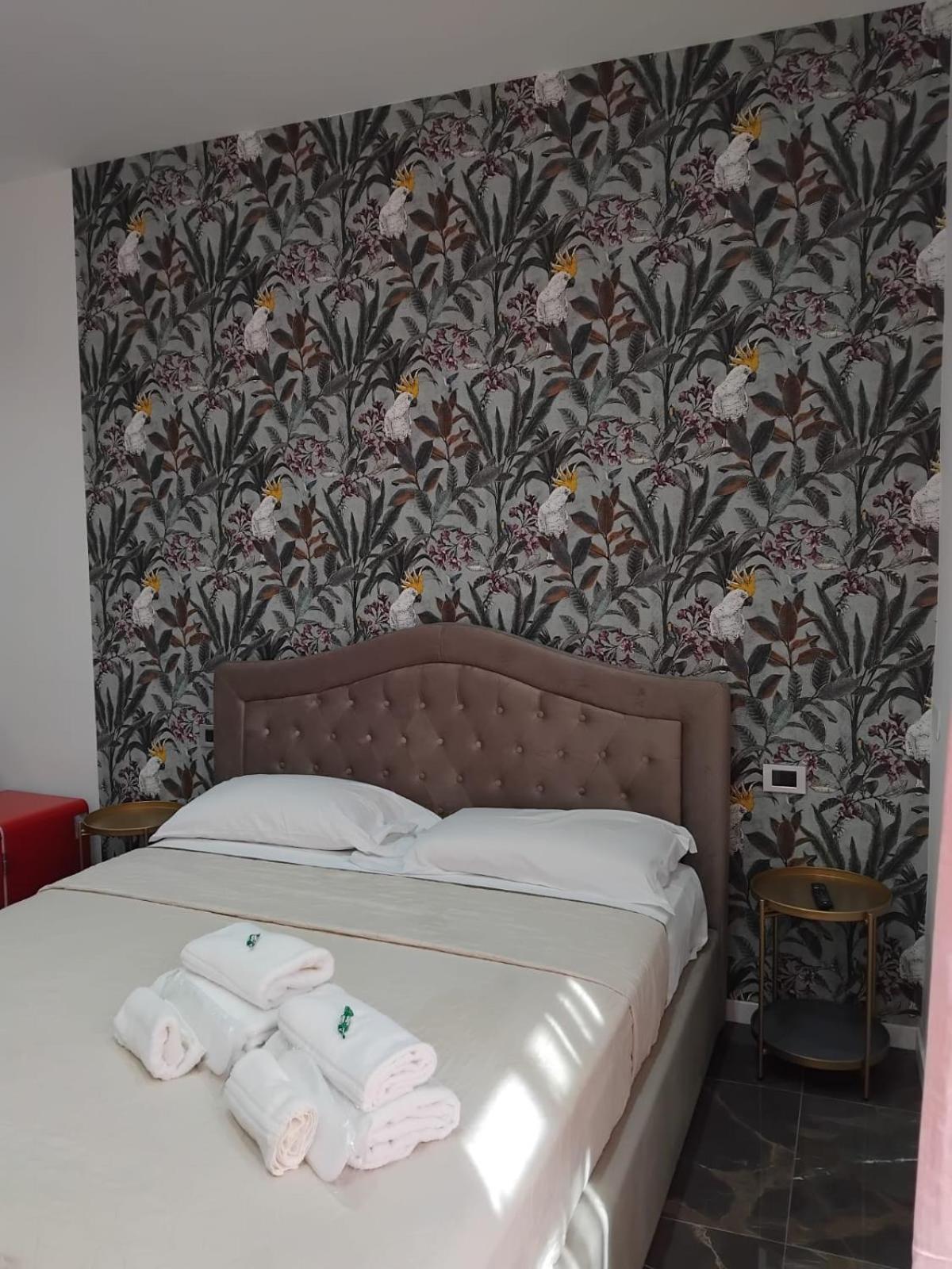 Tiffany & Babylon Luxury Stay Napoli Esterno foto