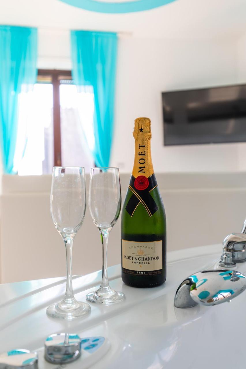 Tiffany & Babylon Luxury Stay Napoli Esterno foto